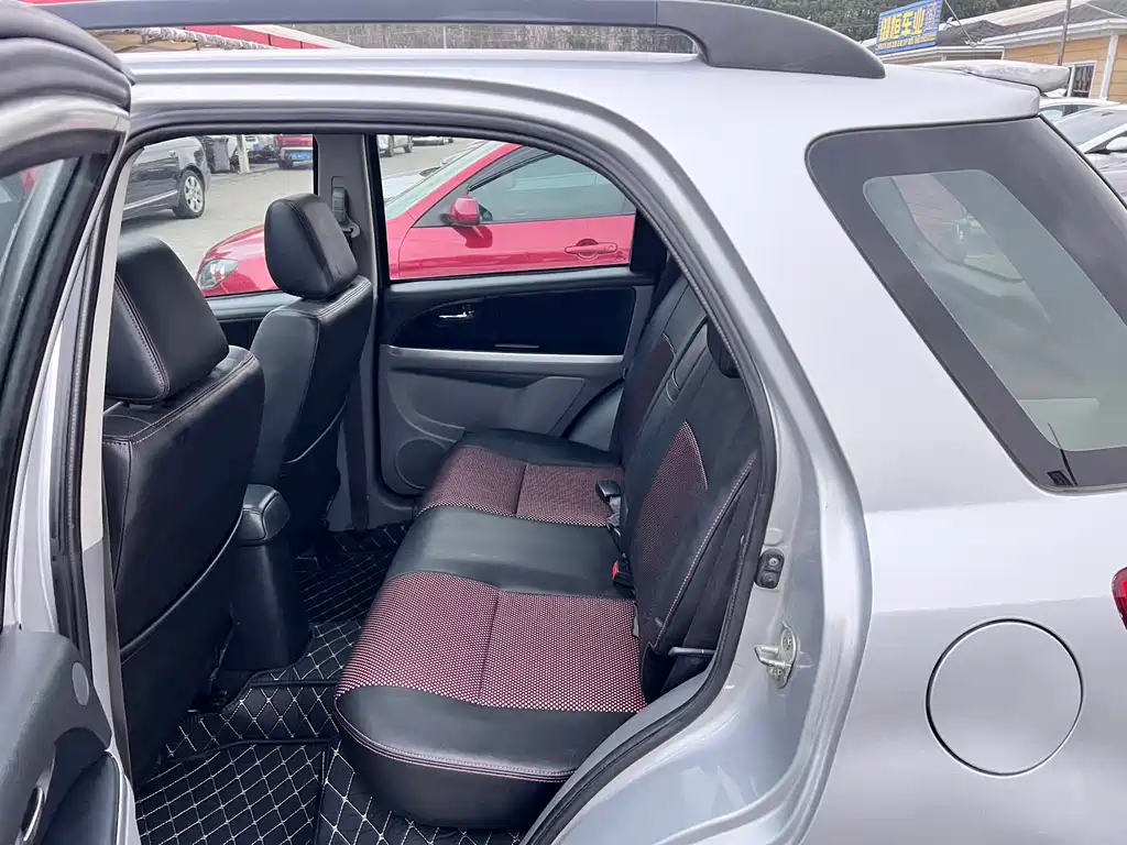 Suzuki SX4 Hatchback 1.6L Auto Champion Limited Edition, фото 14