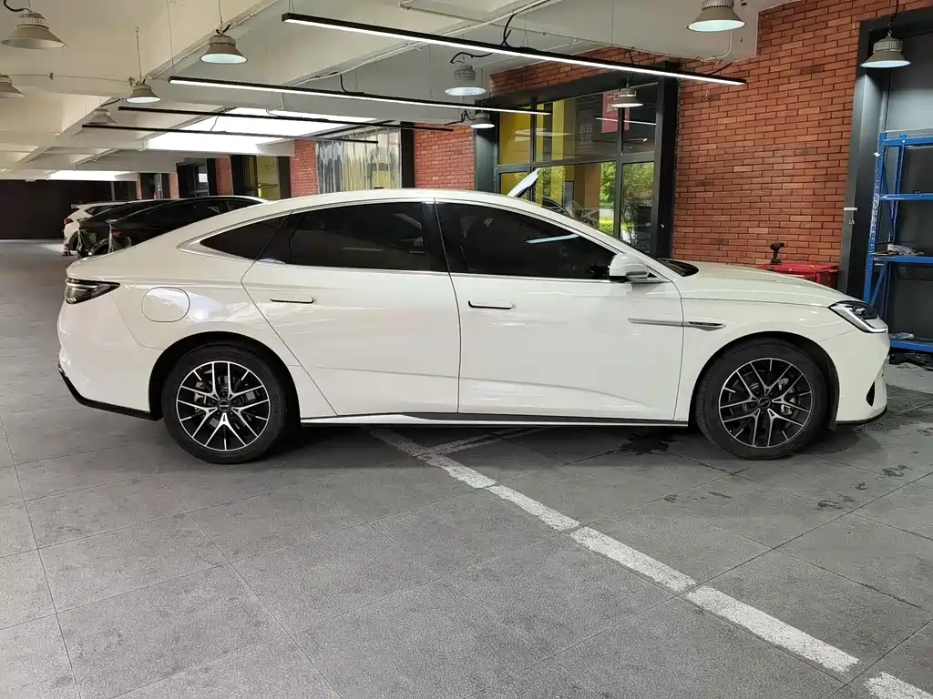 BYD Seal 07 DM-i — миниатюра 5