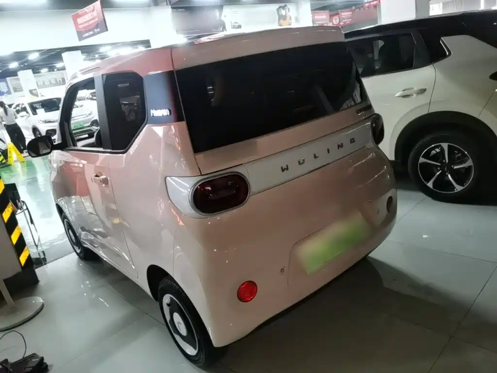 Wuling MINIEV — миниатюра 5
