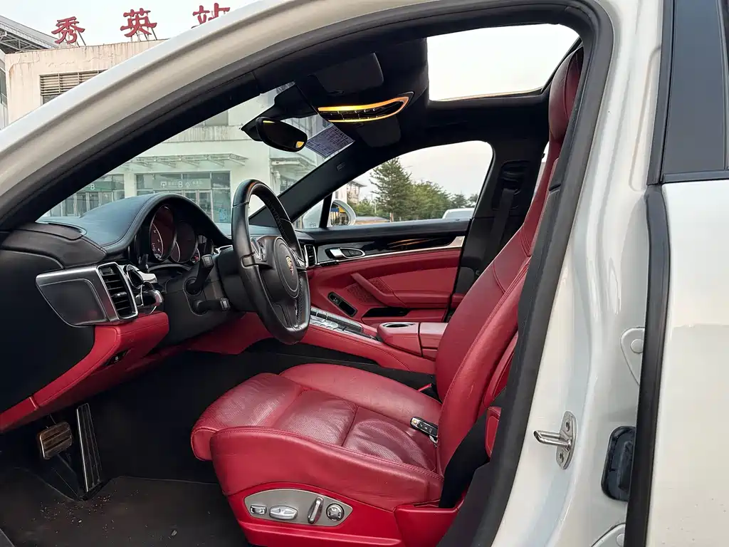 Porsche Panamera — миниатюра 4