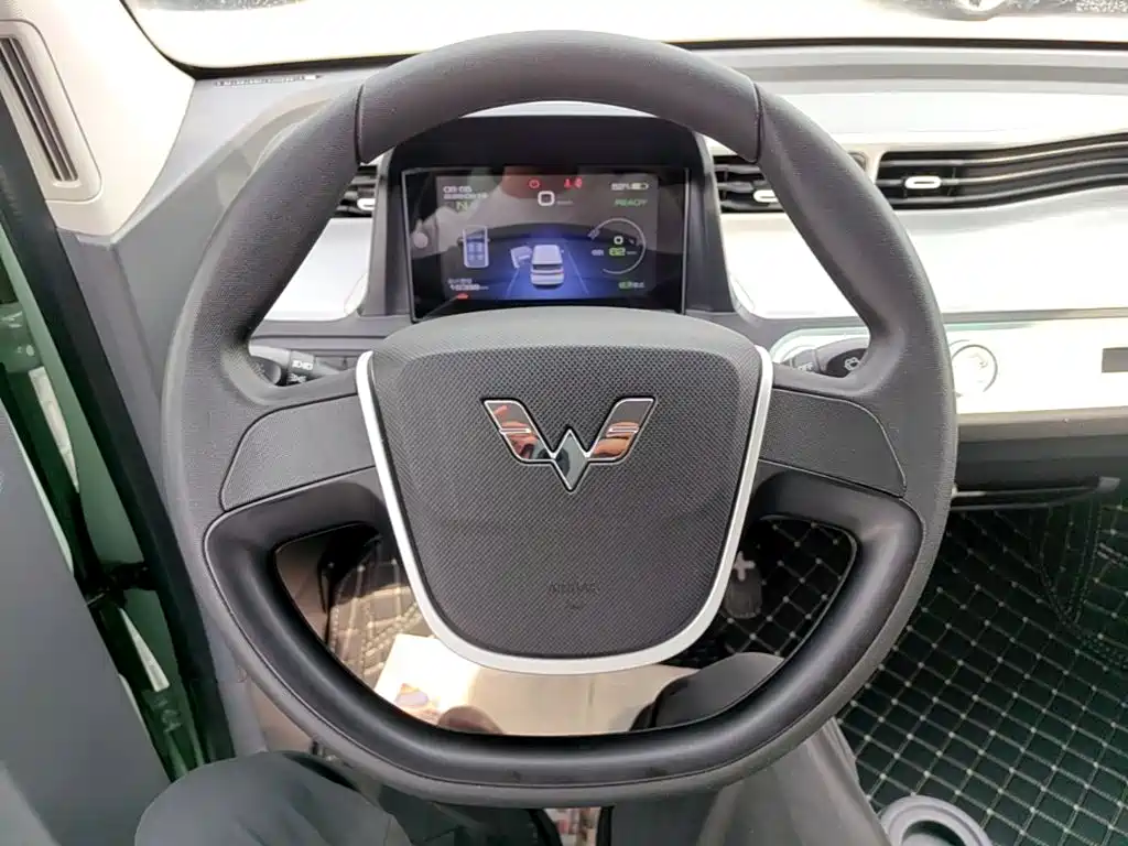 Wuling MINIEV — миниатюра 11