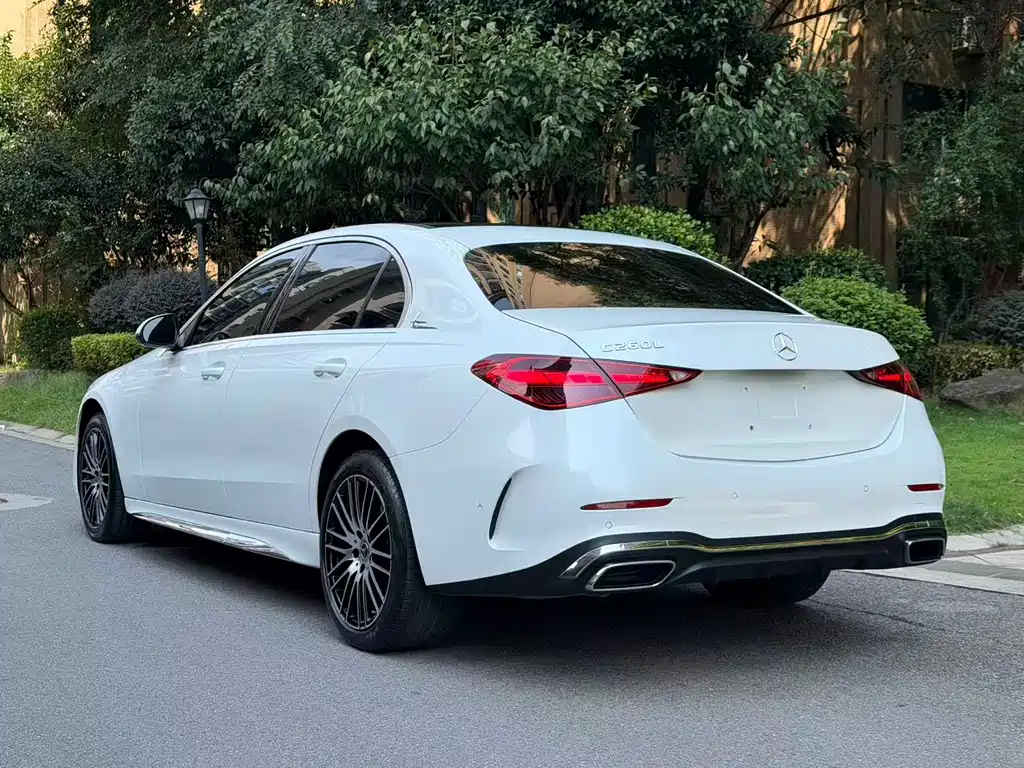 Mercedes-Benz C-Class — миниатюра 4