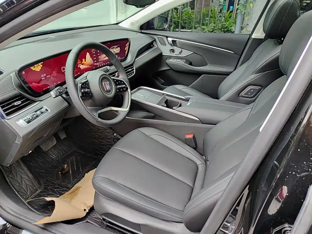 Buick LaCrosse — миниатюра 7
