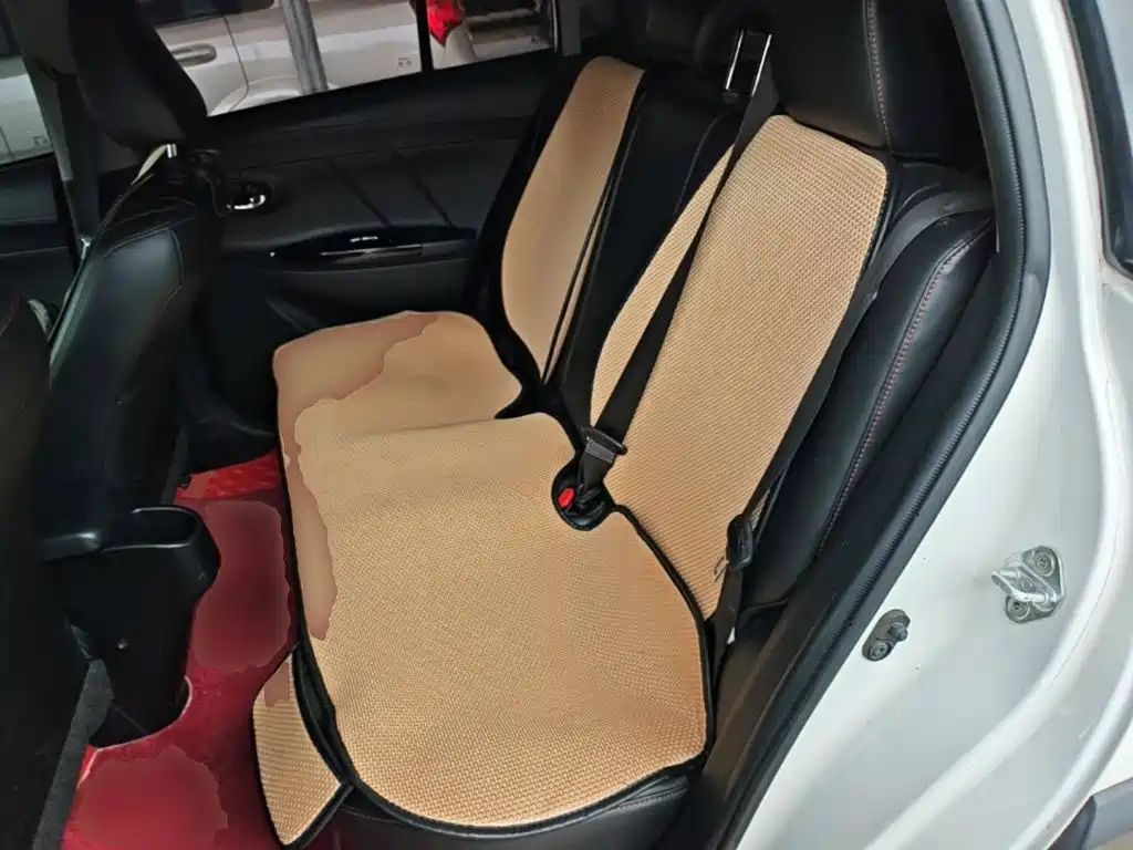 Toyota Yaris L — миниатюра 17