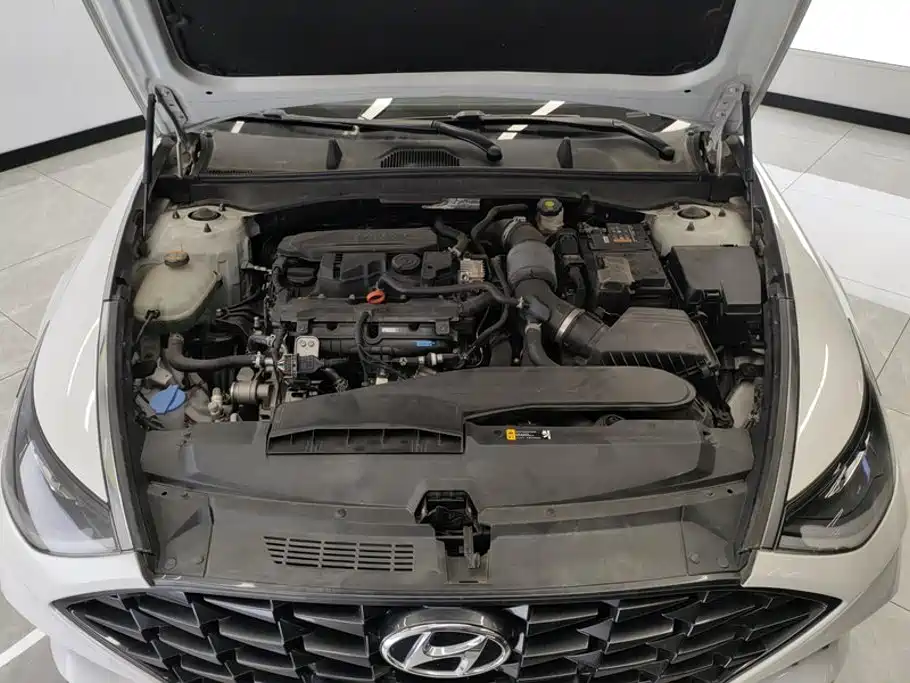 Hyundai Sonata — миниатюра 10