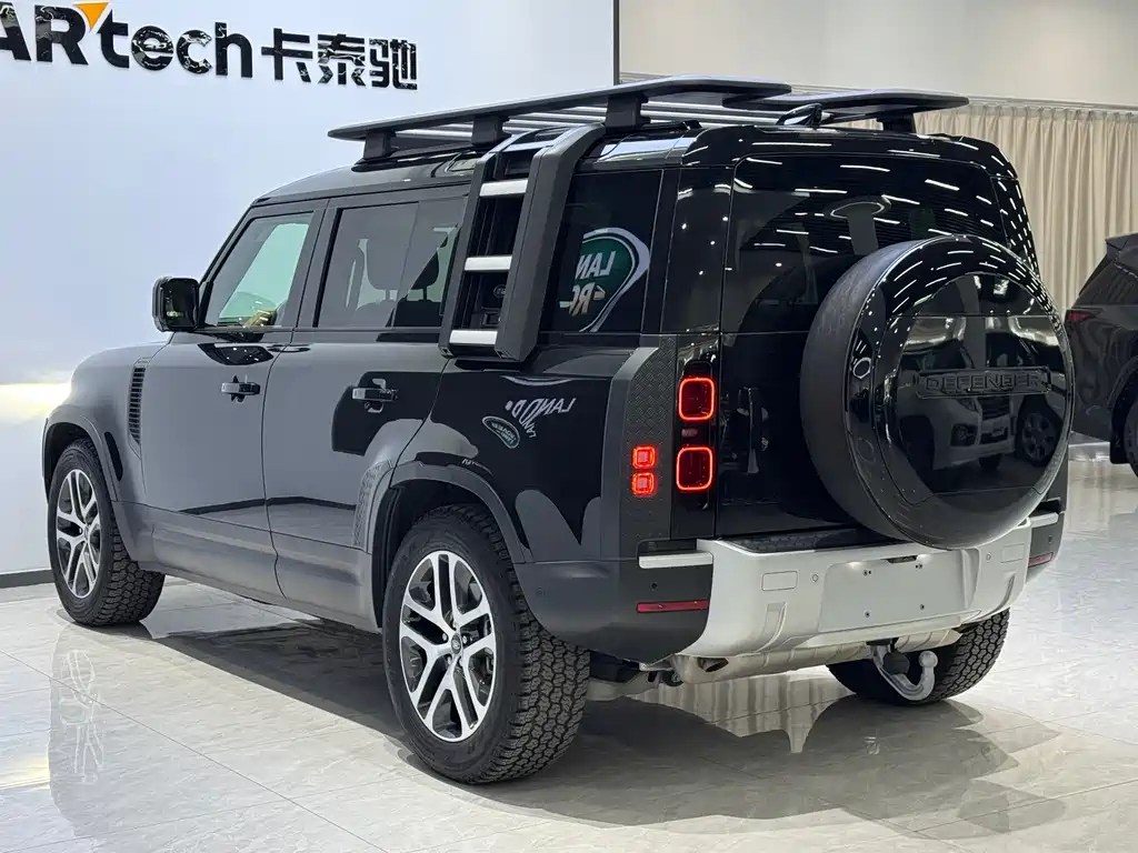 Land Rover Defender — миниатюра 6
