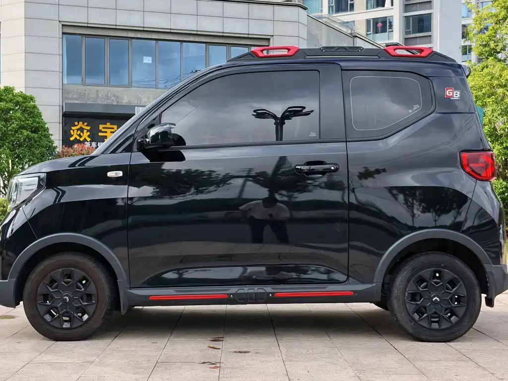 Wuling MINIEV — миниатюра 3