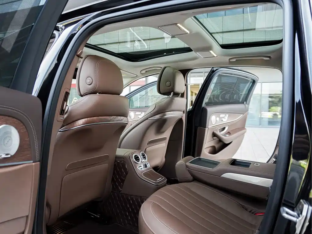 Mercedes-Benz E-Class — миниатюра 37