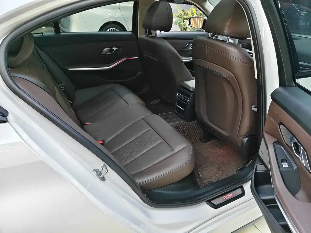 BMW i3 — миниатюра 9