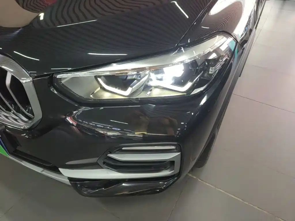 BMW X5 (Import) — миниатюра 24