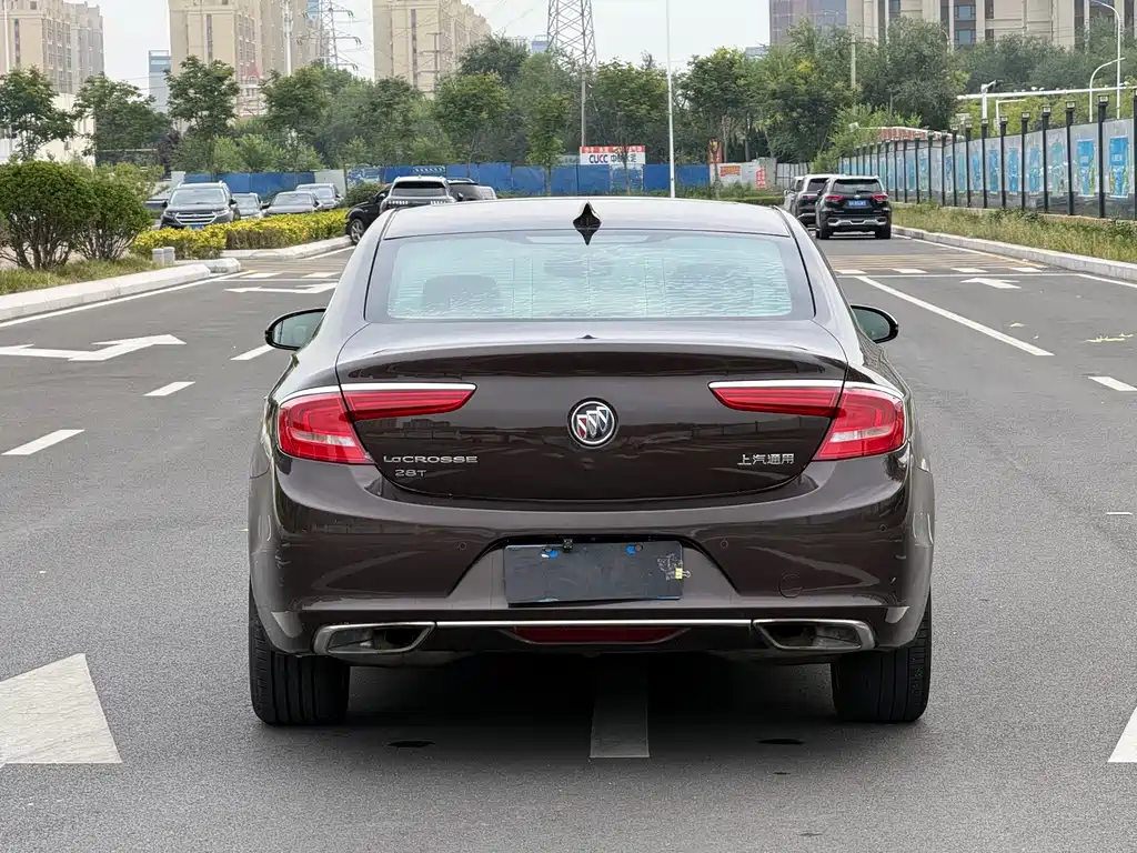 Buick LaCrosse — миниатюра 5