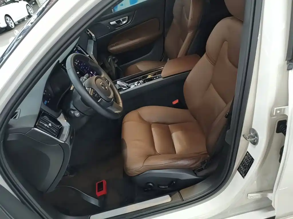 Volvo S60 — миниатюра 15