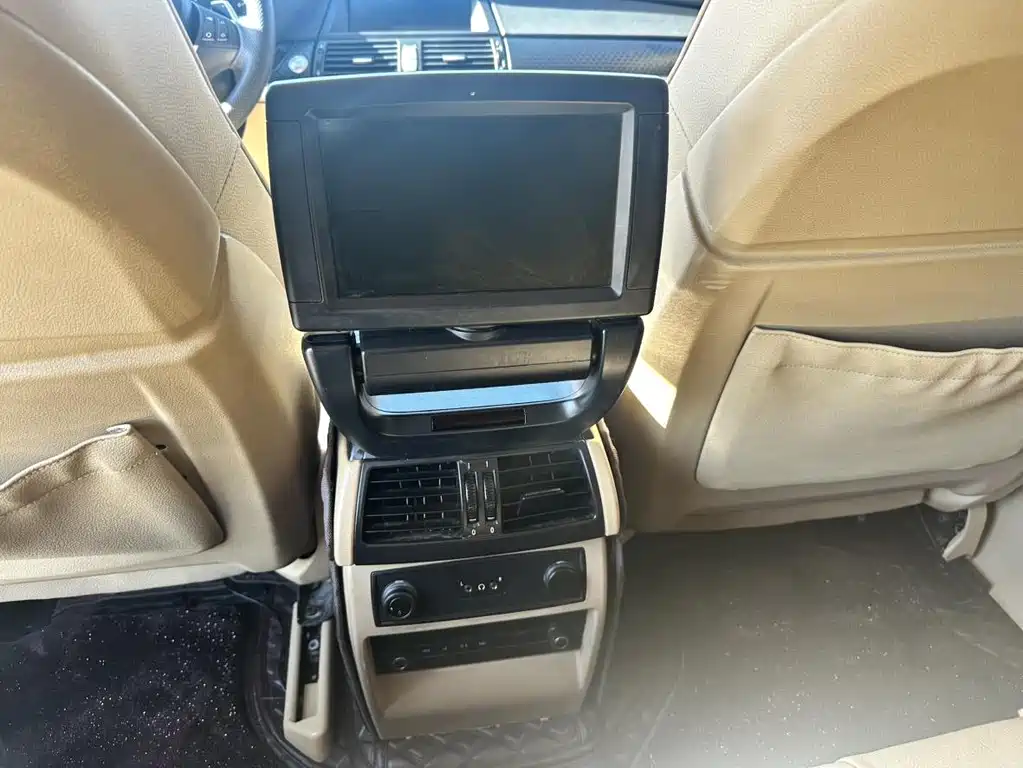 BMW X6 — миниатюра 19