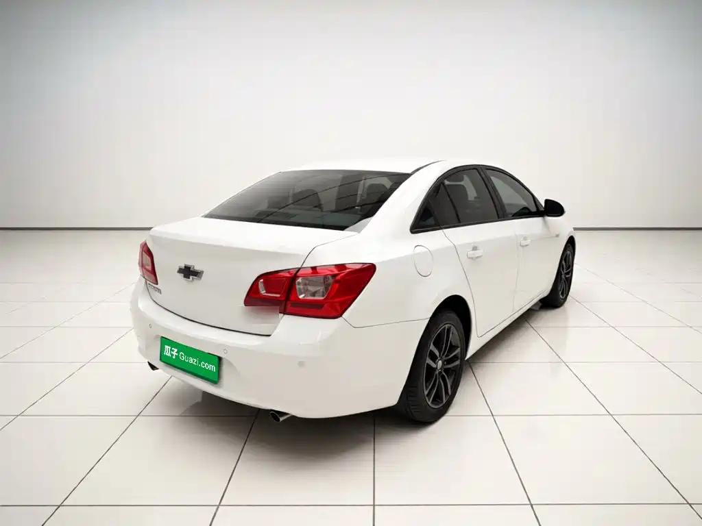 Chevrolet Cruze — миниатюра 6