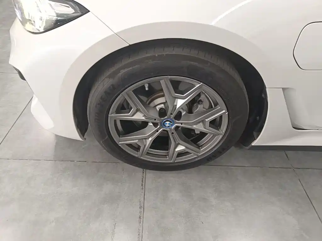 BMW i3 — миниатюра 23