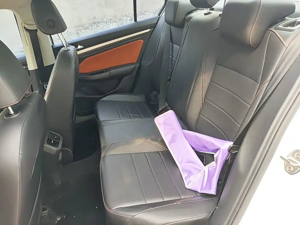Volkswagen Bora — миниатюра 17