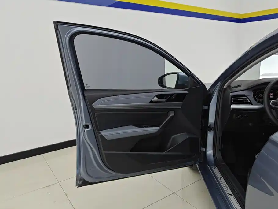 Volkswagen Lavida — миниатюра 7
