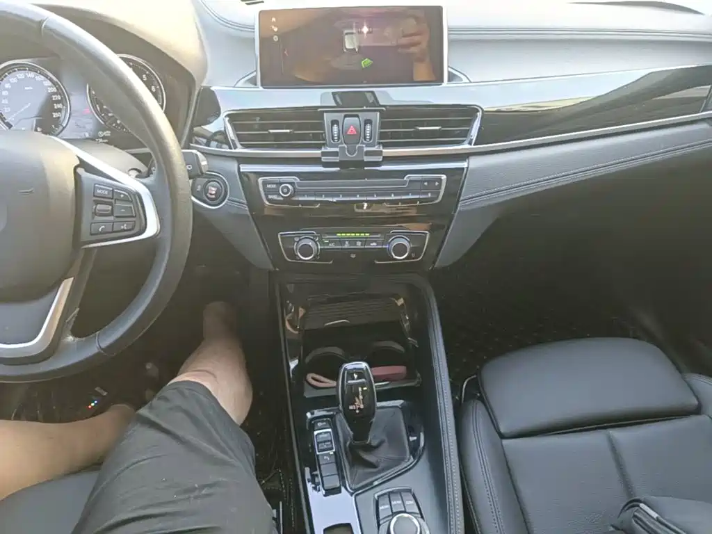 BMW X2 (Import) — миниатюра 14