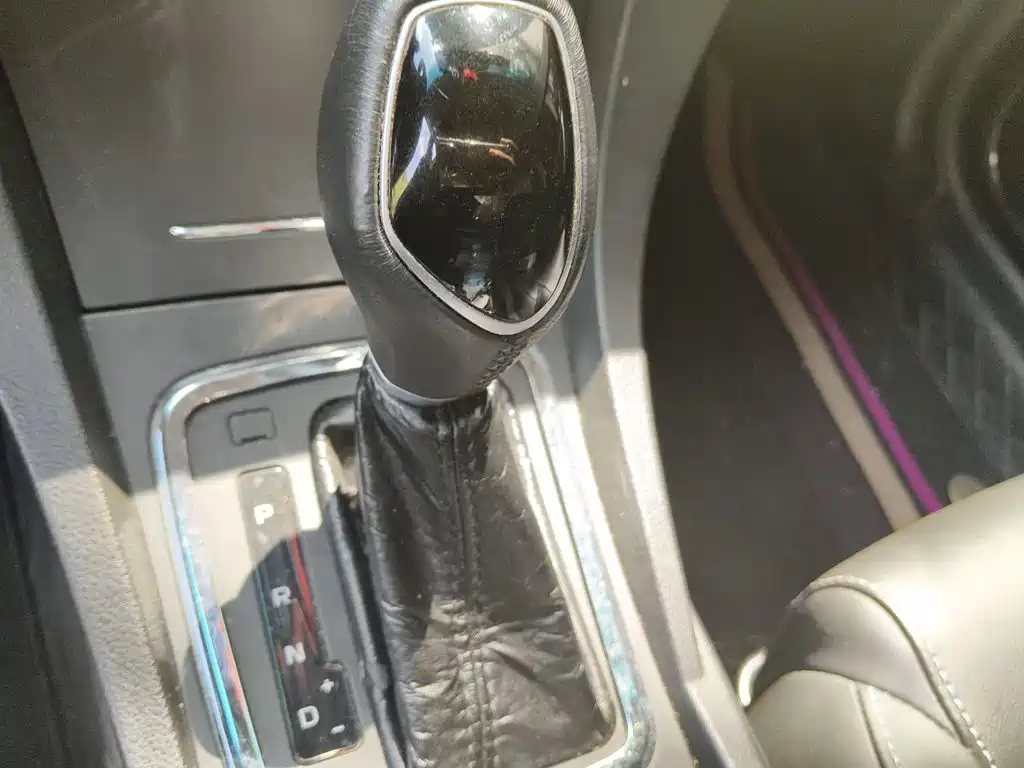 Geely Emgrand — миниатюра 10