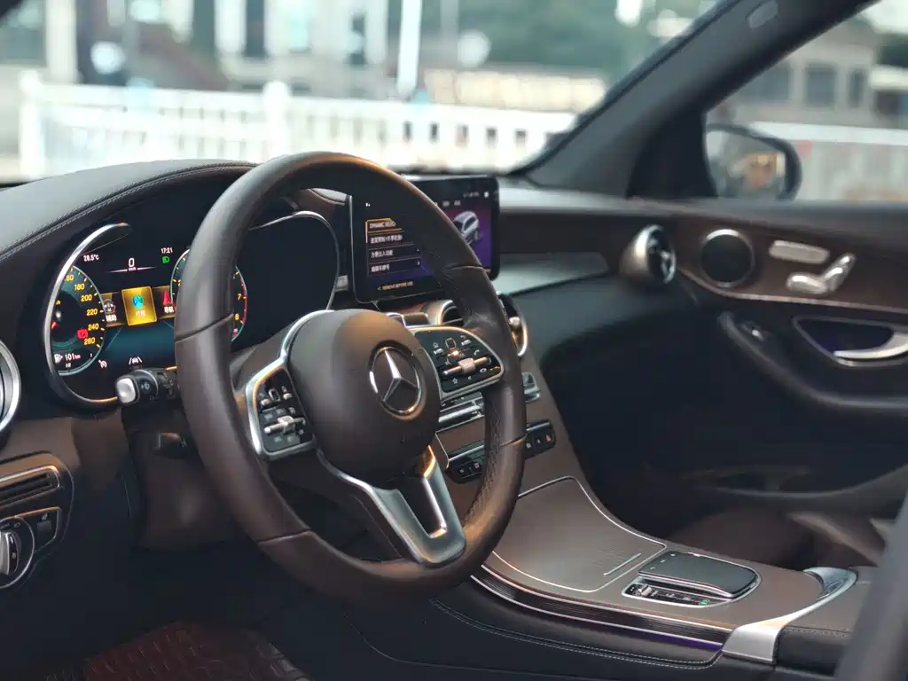 Mercedes-Benz GLC — миниатюра 5