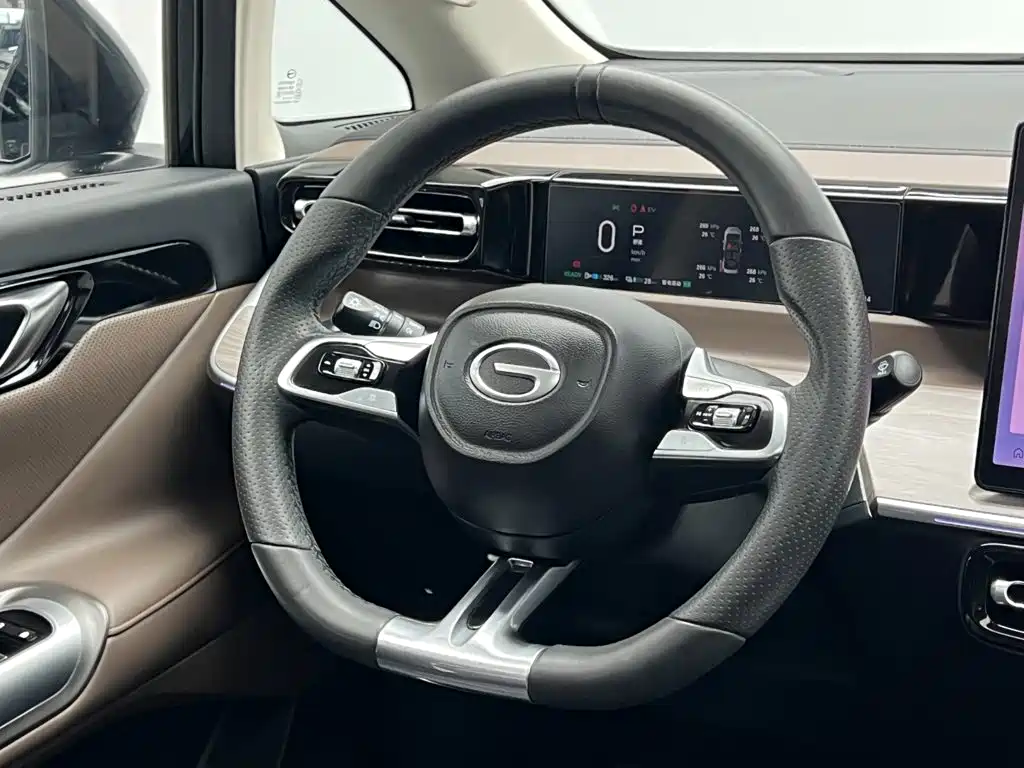 GAC Motor Trumpchi E8 PHEV — миниатюра 21