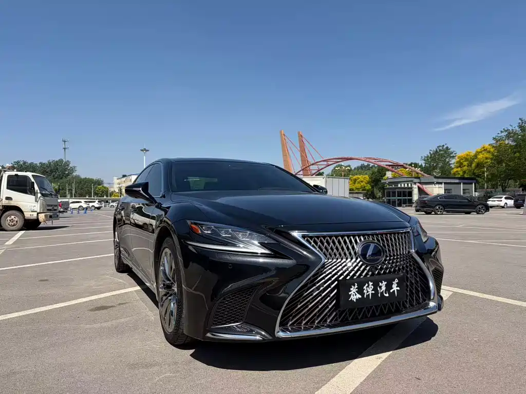 Lexus LS 2018 500h Executive V