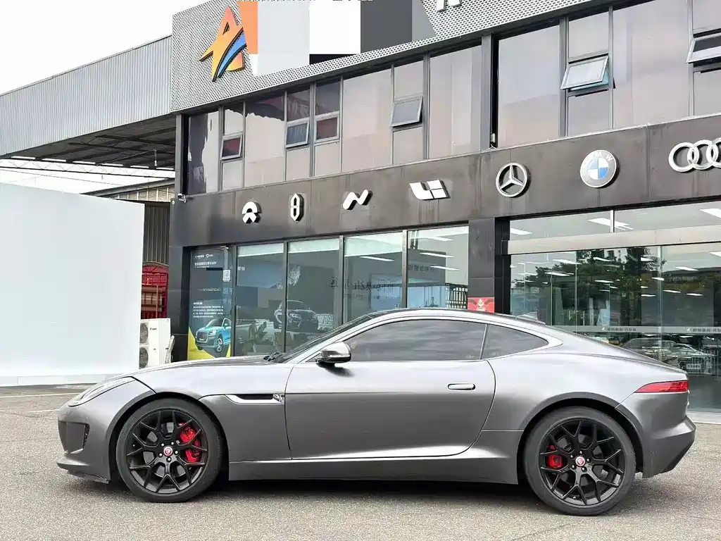 Jaguar F-TYPE — миниатюра 3