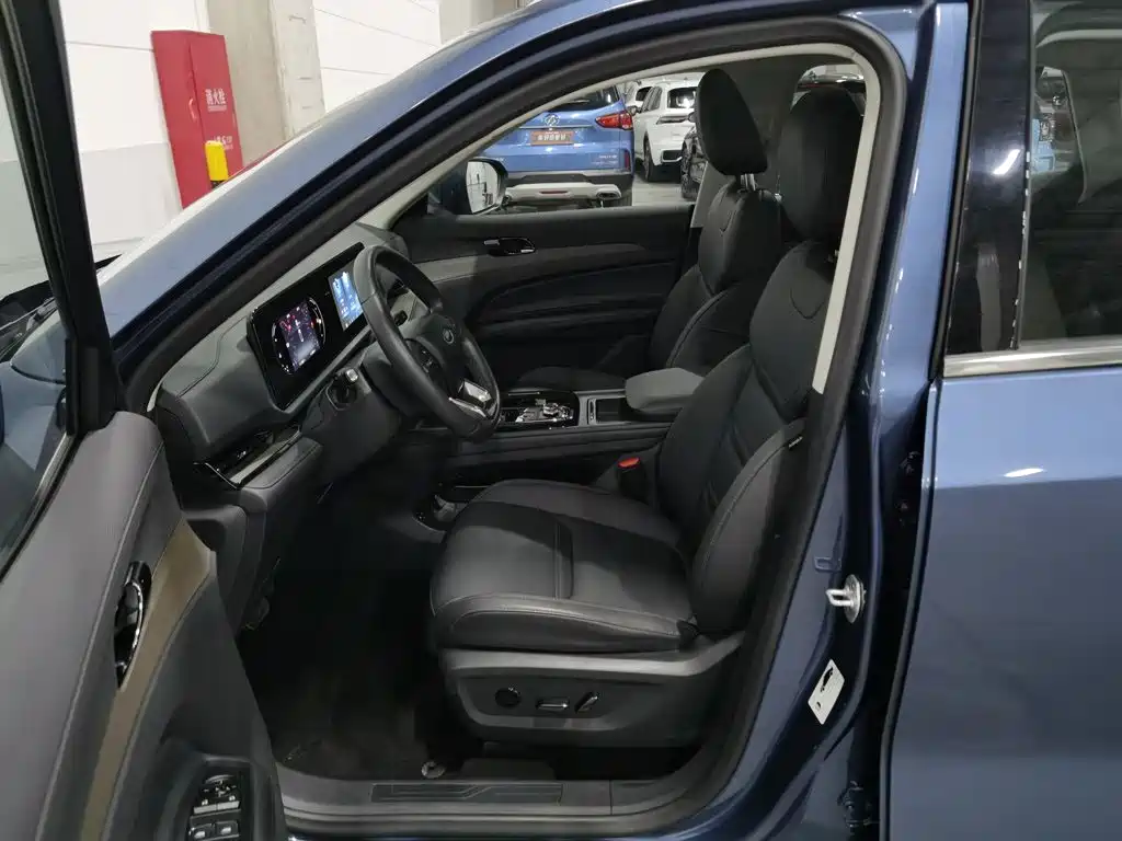 Ford Equator Sport — миниатюра 10