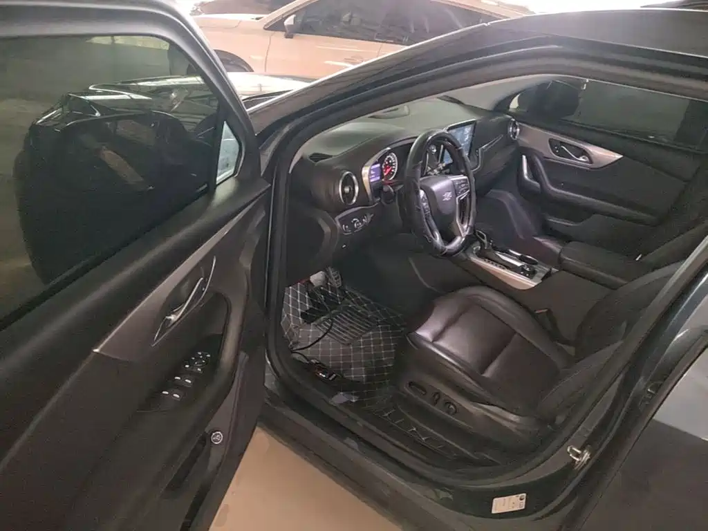 Chevrolet Blazer — миниатюра 16