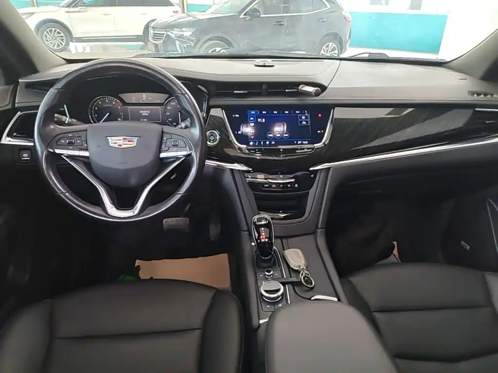 Cadillac XT6 — миниатюра 10