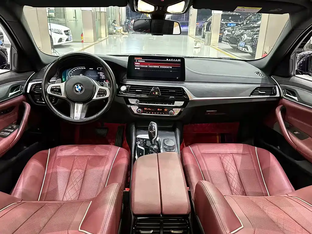 BMW 5 Series — миниатюра 14