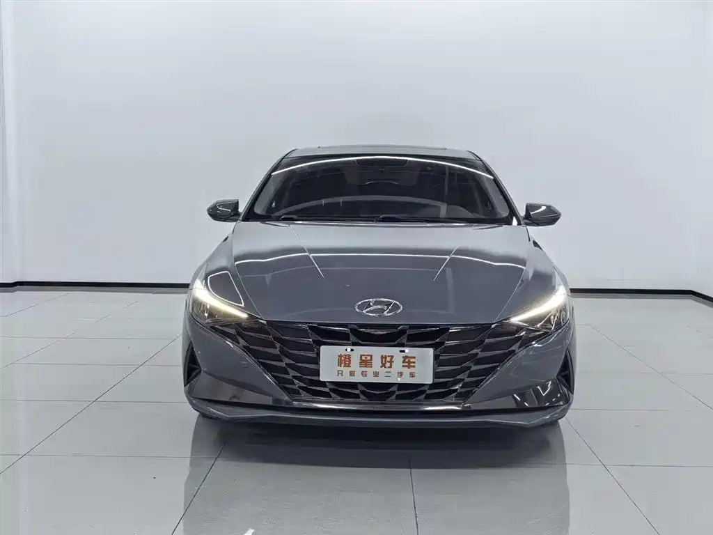 Hyundai Elantra — миниатюра 2