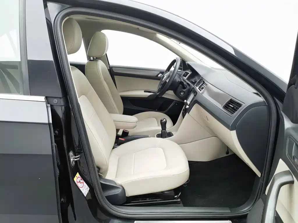 Volkswagen Santana — миниатюра 23