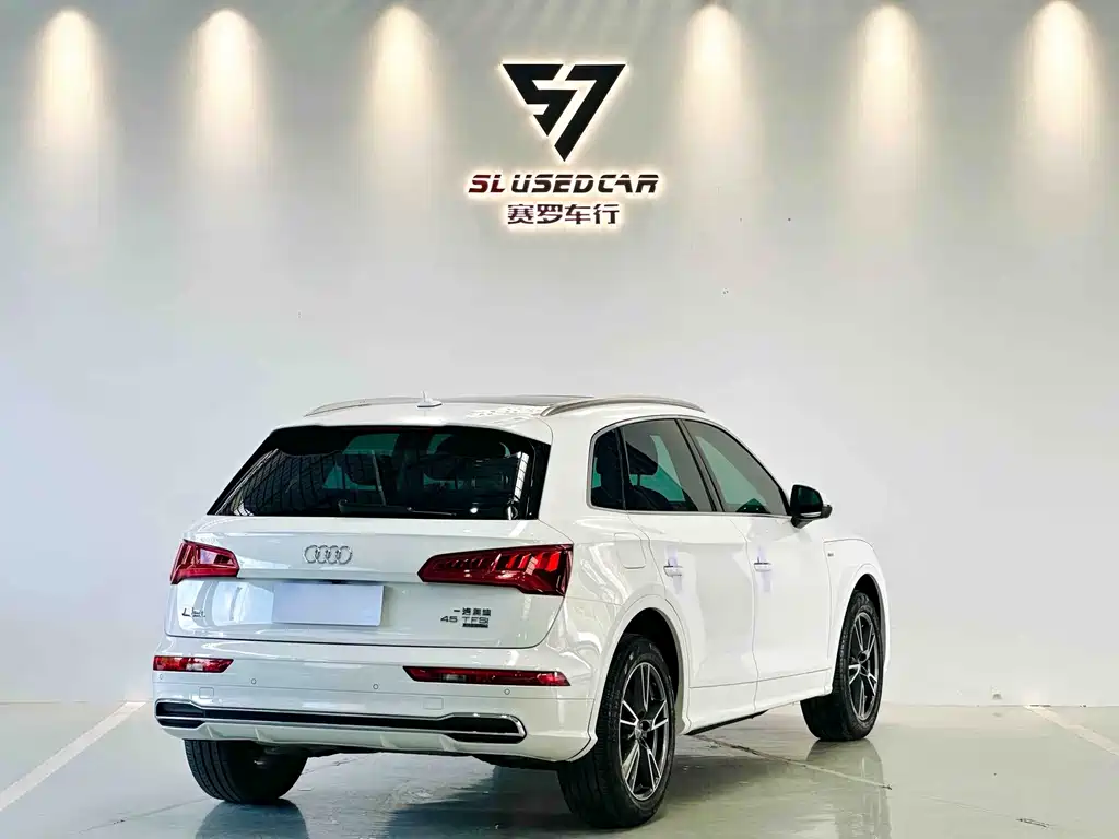 Audi Q5L — миниатюра 8