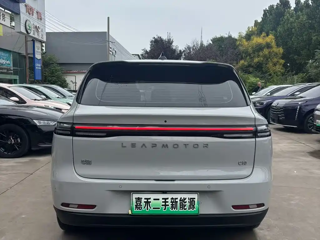 Leapmotor Leapmotor C10 — миниатюра 7