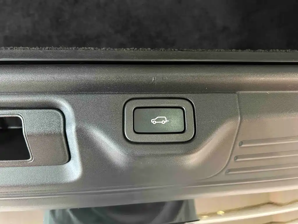 Land Rover Range Rover — миниатюра 41