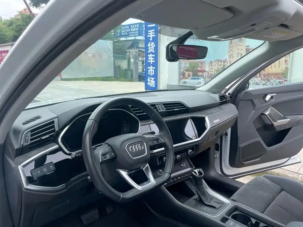 Audi Q3 — миниатюра 11