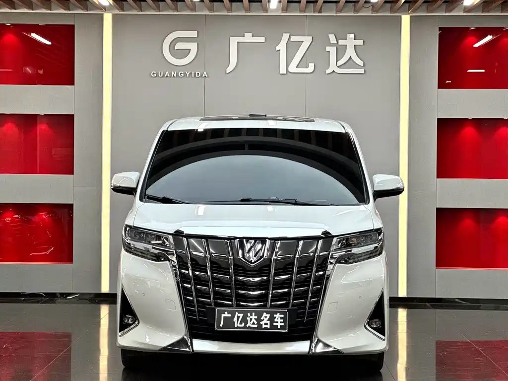 Toyota Alphard — миниатюра 2