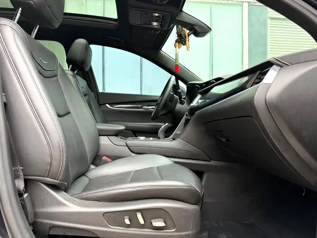 Cadillac XT6 — миниатюра 13