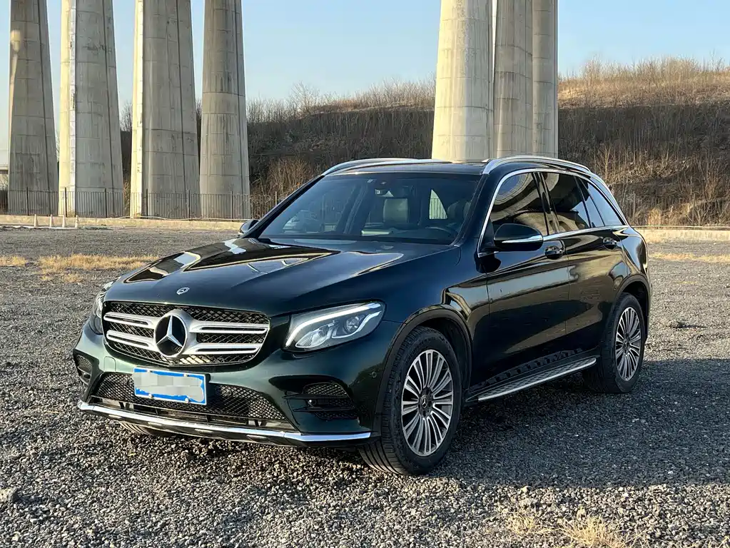 MERCEDES-BENZ GLC