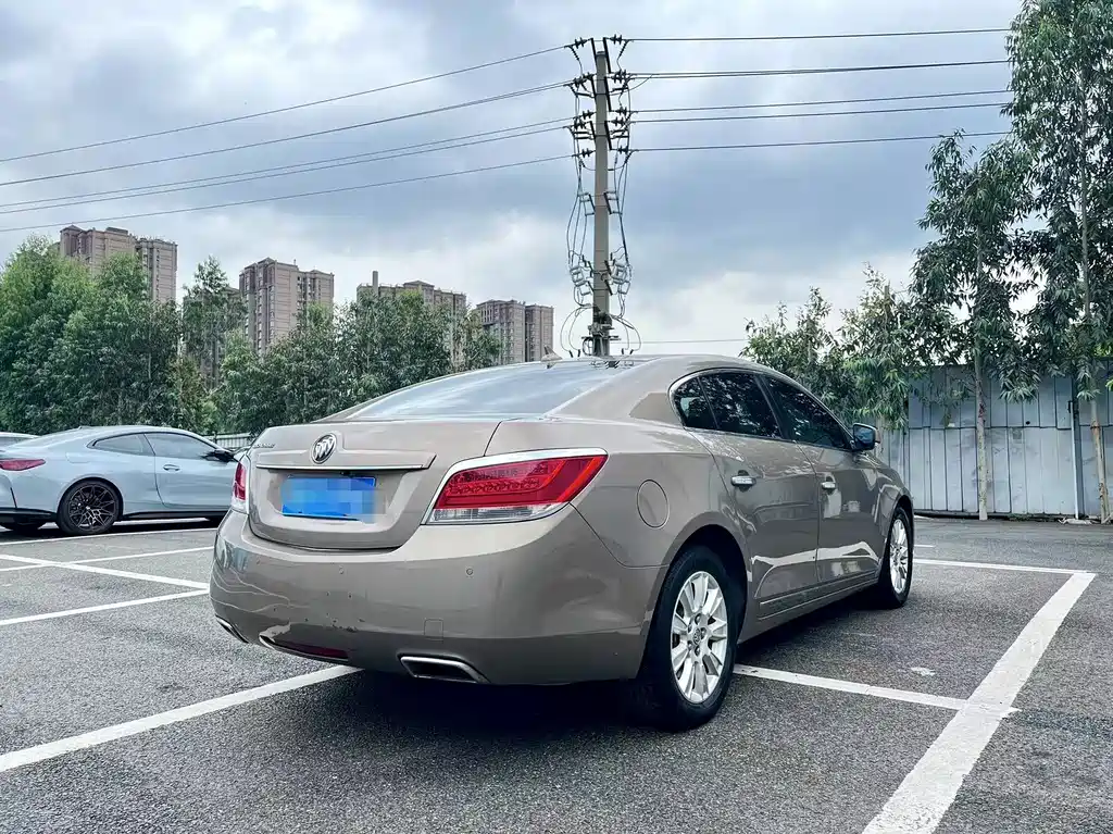 Buick LaCrosse — миниатюра 4
