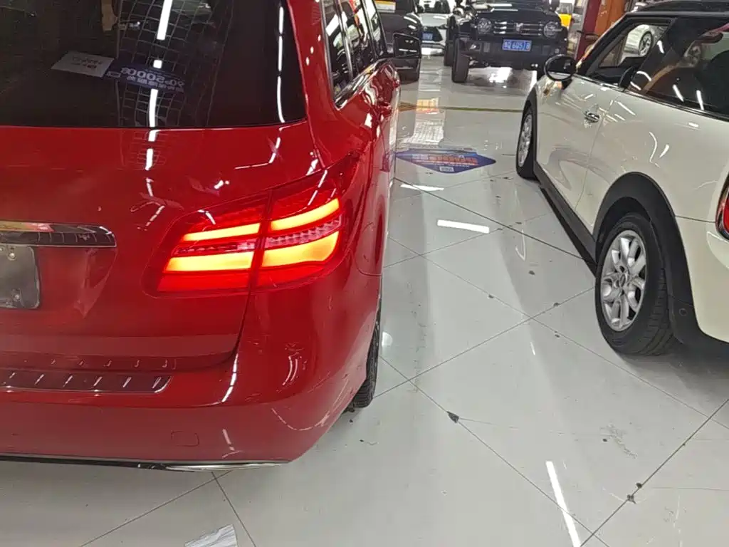 Mercedes-Benz B-Class — миниатюра 8