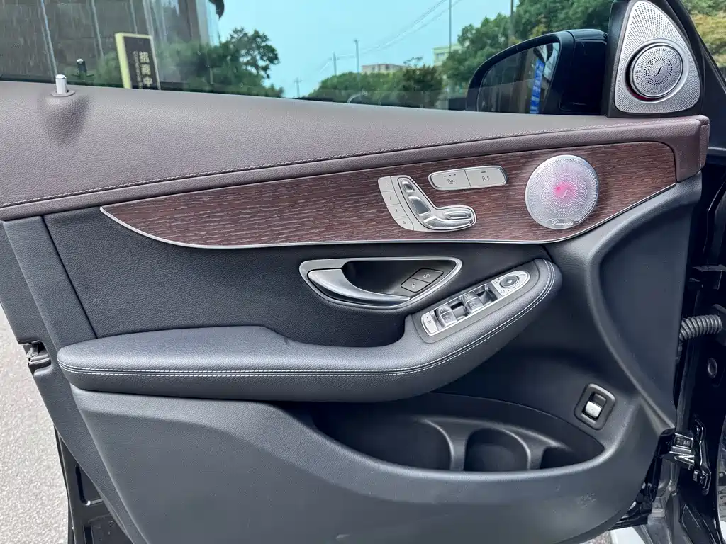 Mercedes-Benz GLC — миниатюра 4
