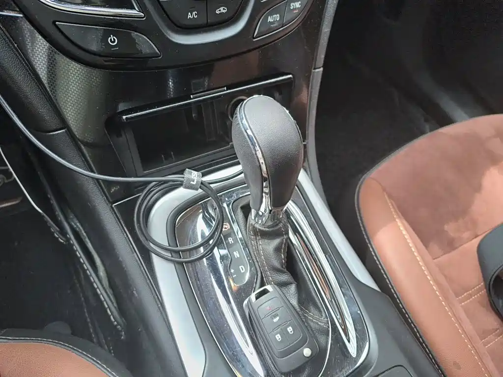 Buick Regal — миниатюра 15