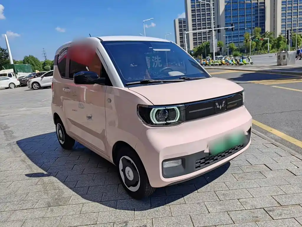 Wuling MINIEV — миниатюра 4