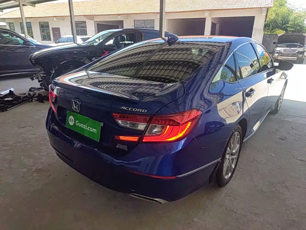 Honda Accord — миниатюра 7