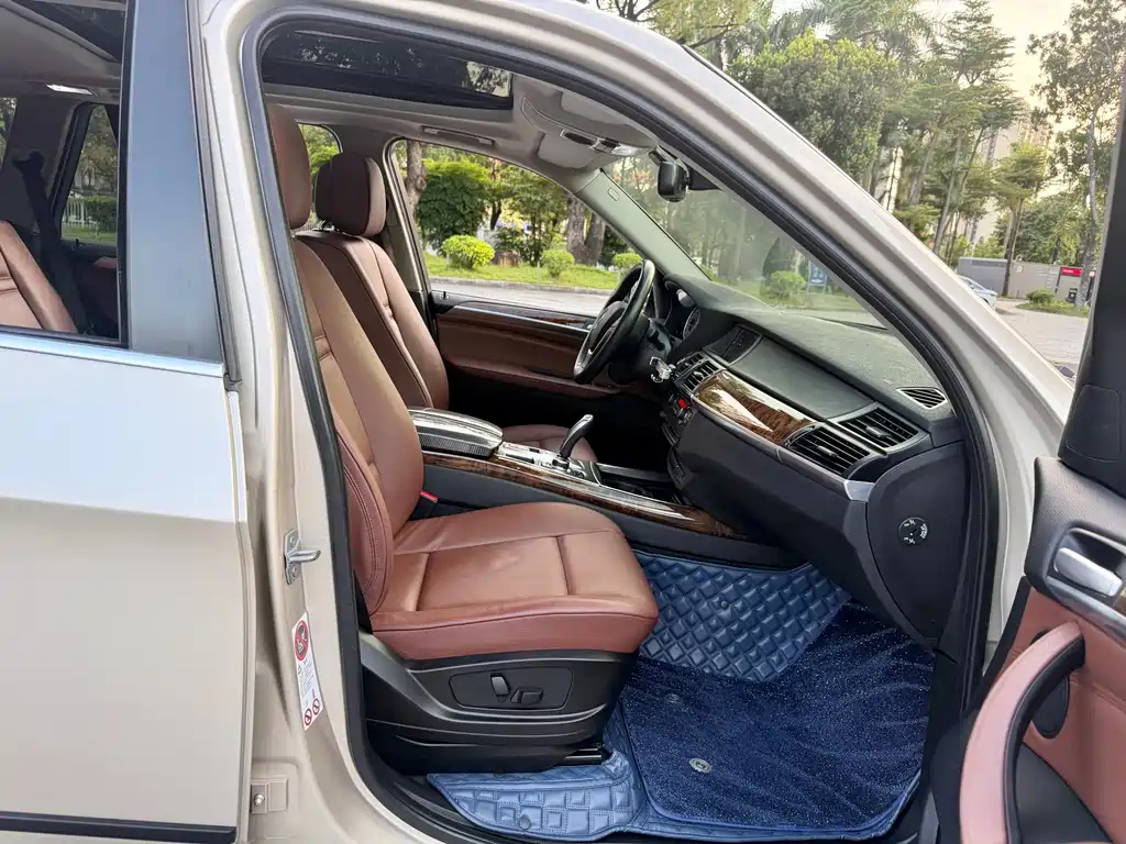 BMW X5 (Import) — миниатюра 17