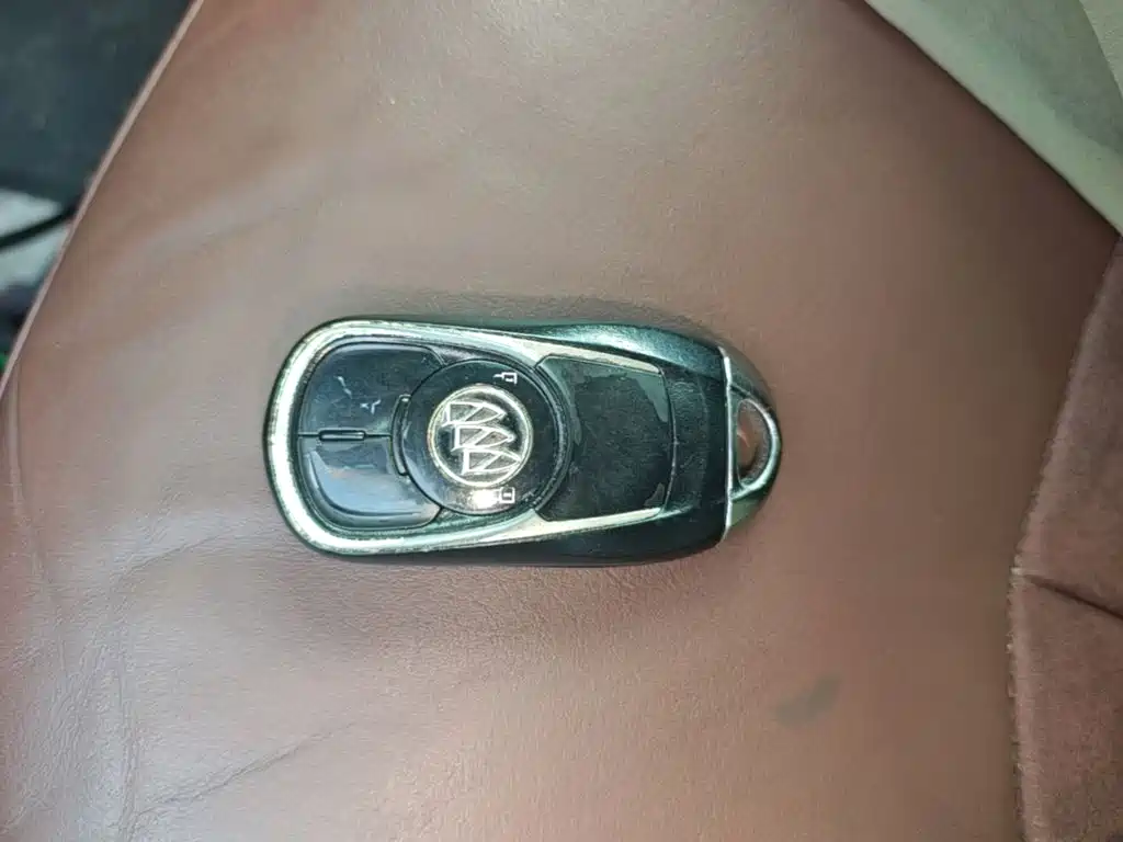 Buick Envision Plus — миниатюра 9