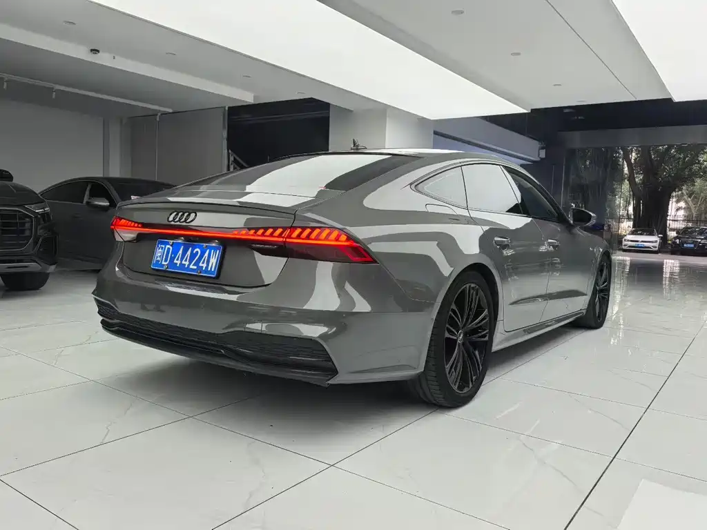 AUDI A7