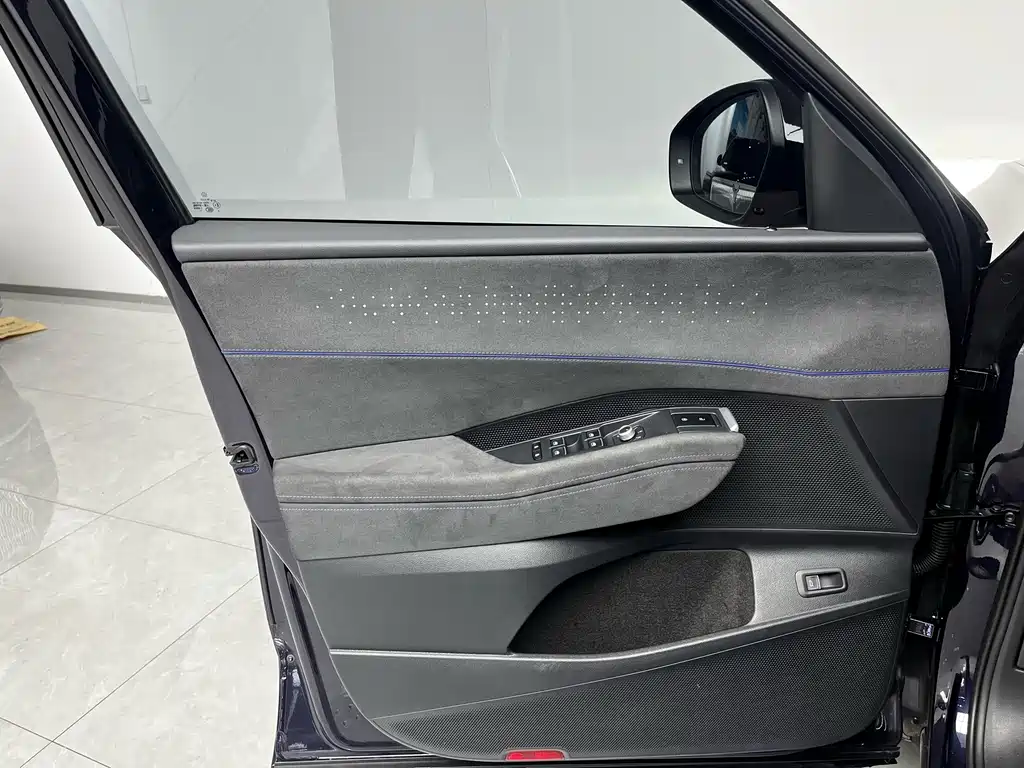 Volkswagen Teramont — миниатюра 15